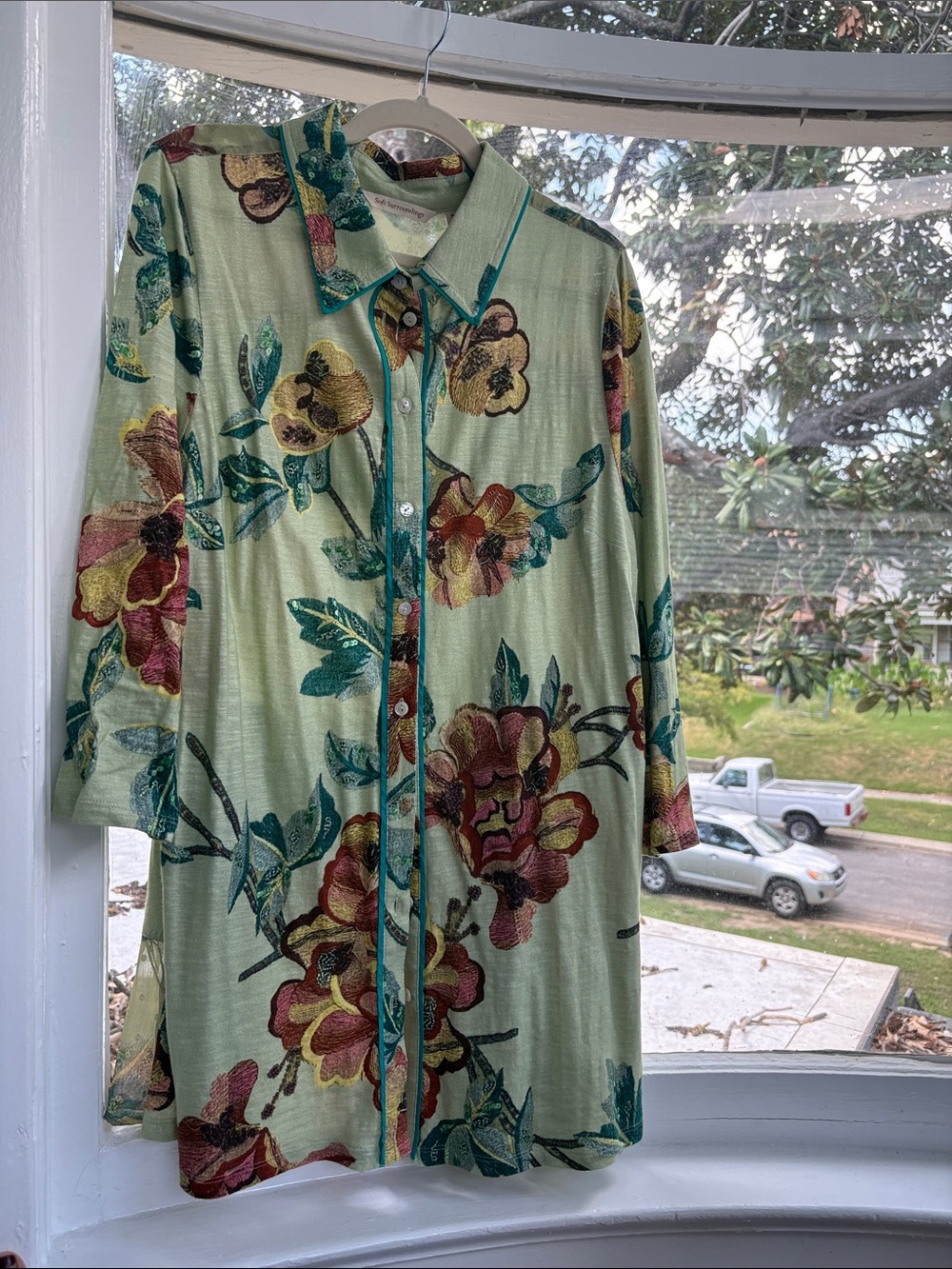 Soft Surroundings Elena Mint Green Floral Button-Up Blouse-Size Medium